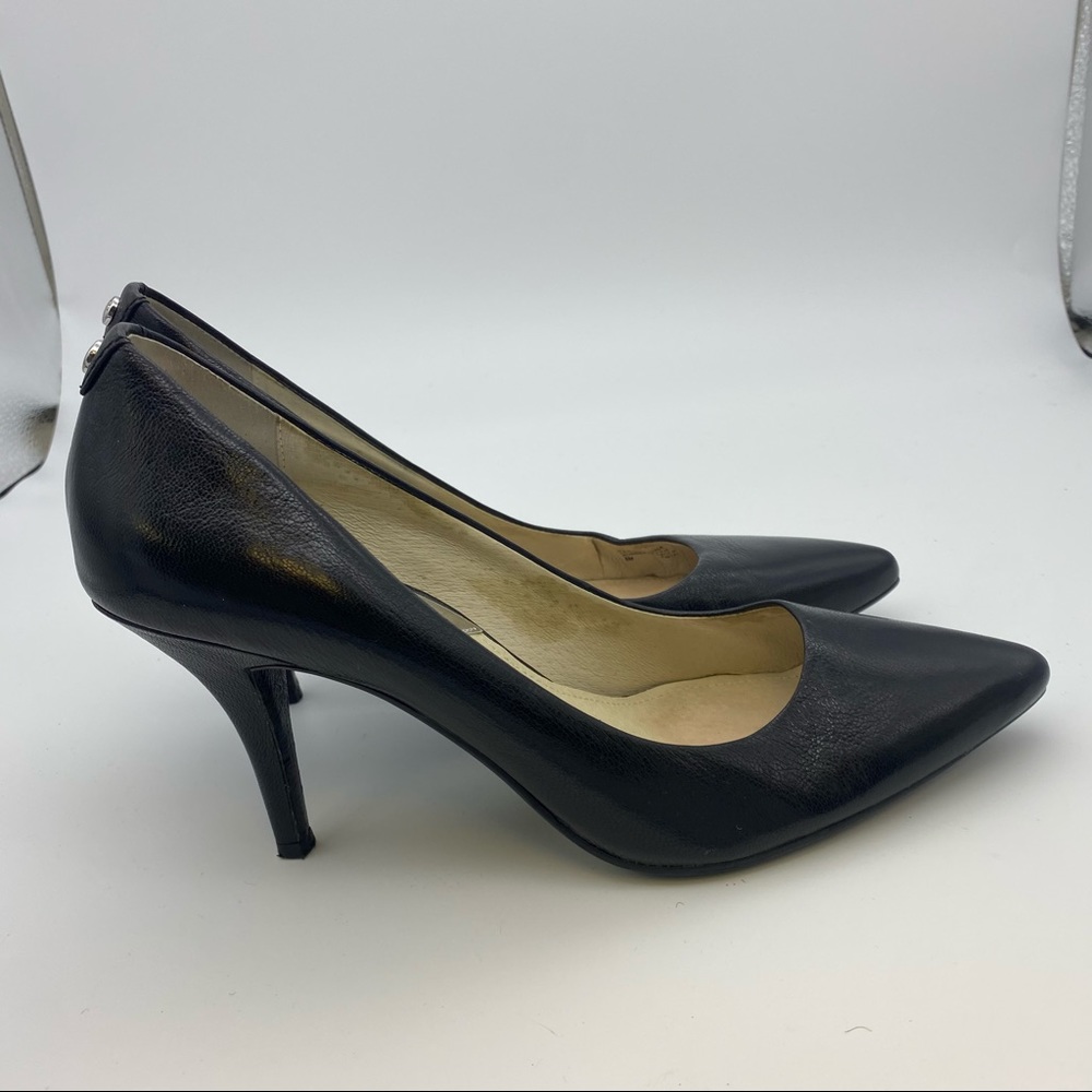 Michael Kors Pointed Toe Leather Pumps 8 - Picture 2 of 11